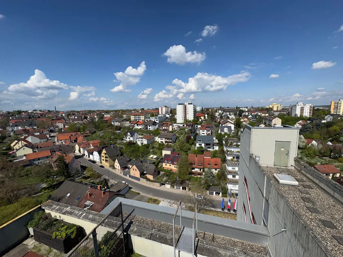 Ausblick über Gerbrunn vom 9. OG